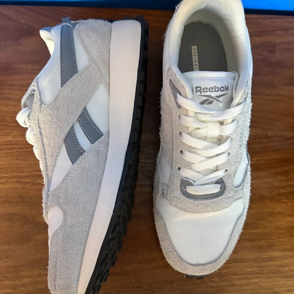 Reebok Drive White Women's Sneaker Size 7.5